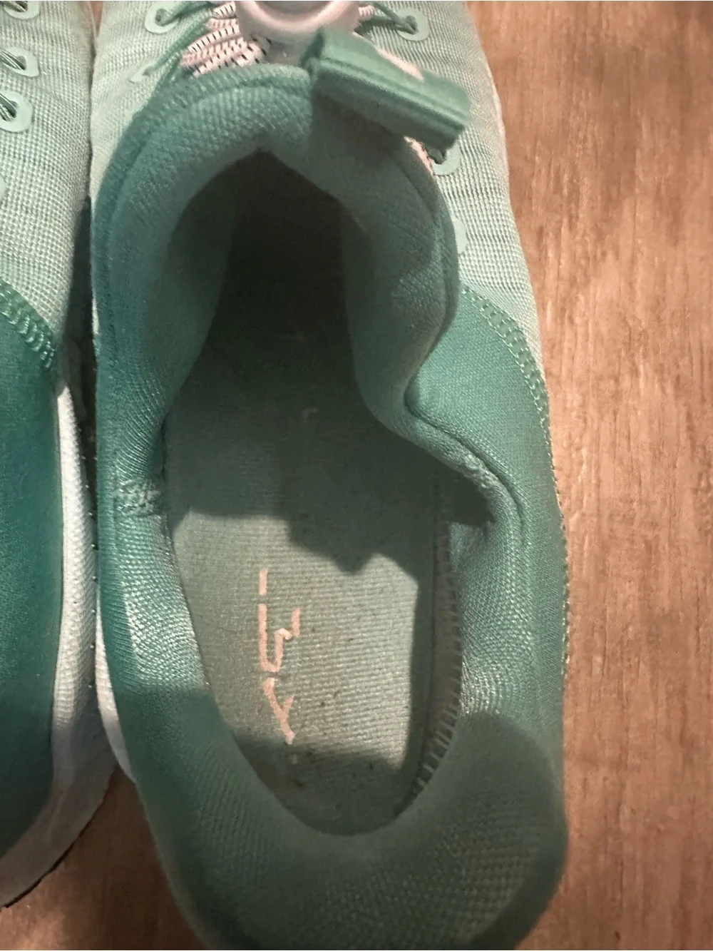 Nike Free Metcon 6 Training Workout Shoes Green Women’s 11 Men’s 9.5